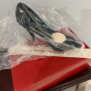 Chic Black Women's Heels By Sexy Shoes